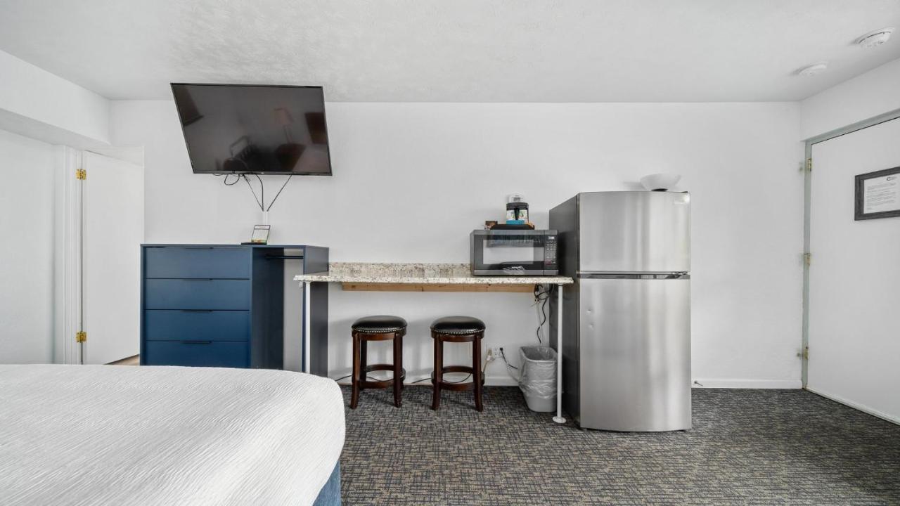 Grand Traverse Motel Traverse City Ngoại thất bức ảnh