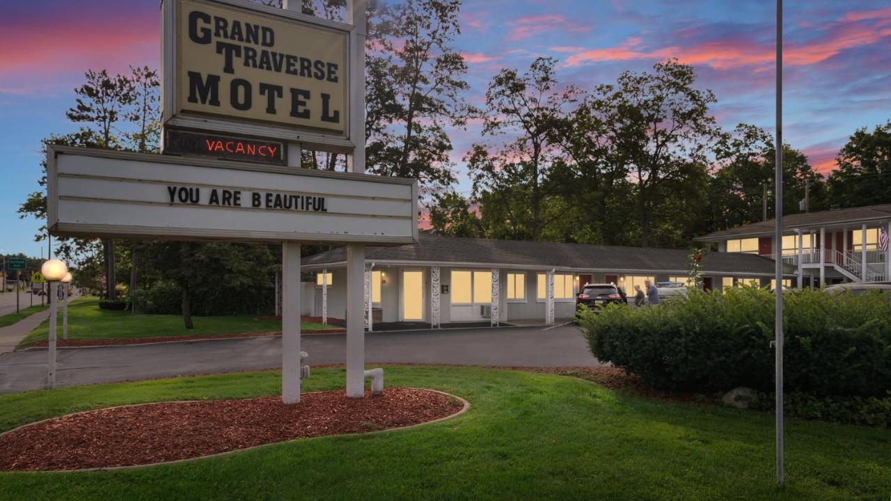 Grand Traverse Motel Traverse City Ngoại thất bức ảnh