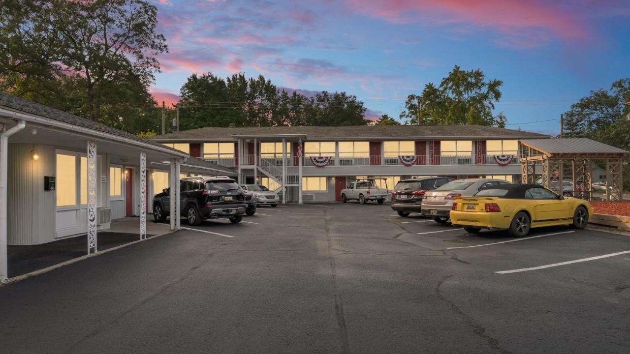 Grand Traverse Motel Traverse City Ngoại thất bức ảnh