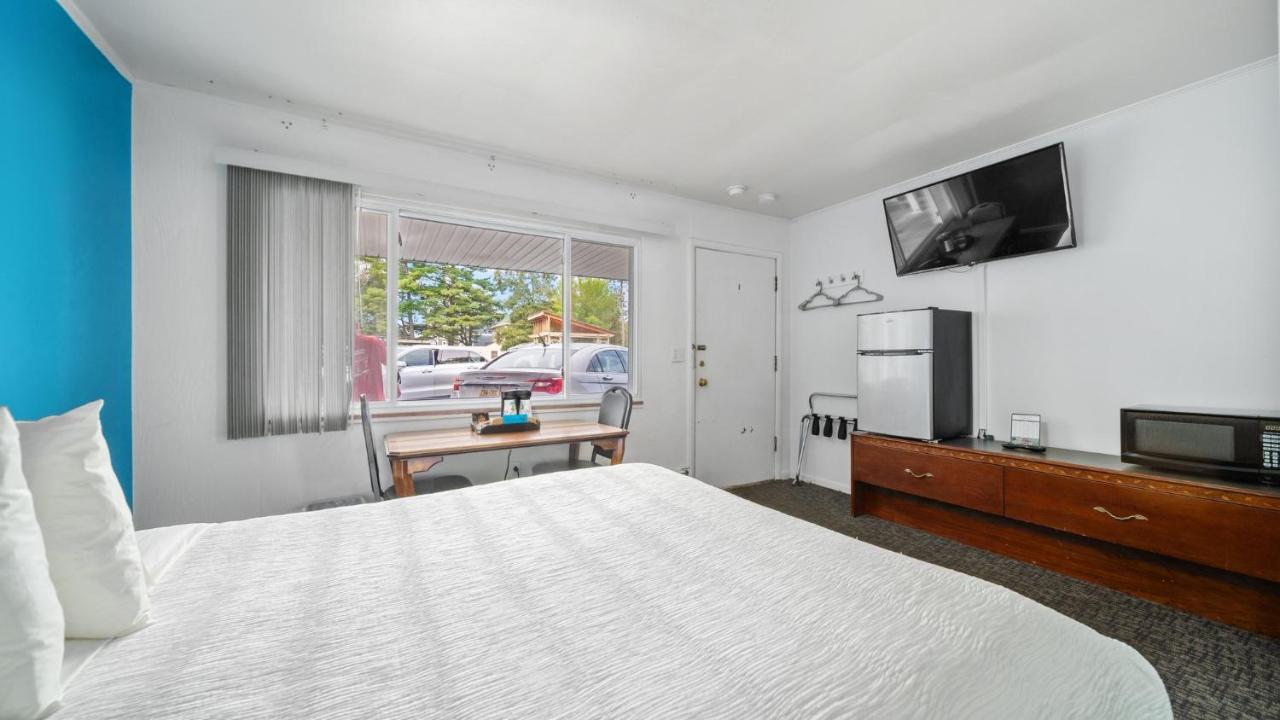 Grand Traverse Motel Traverse City Ngoại thất bức ảnh