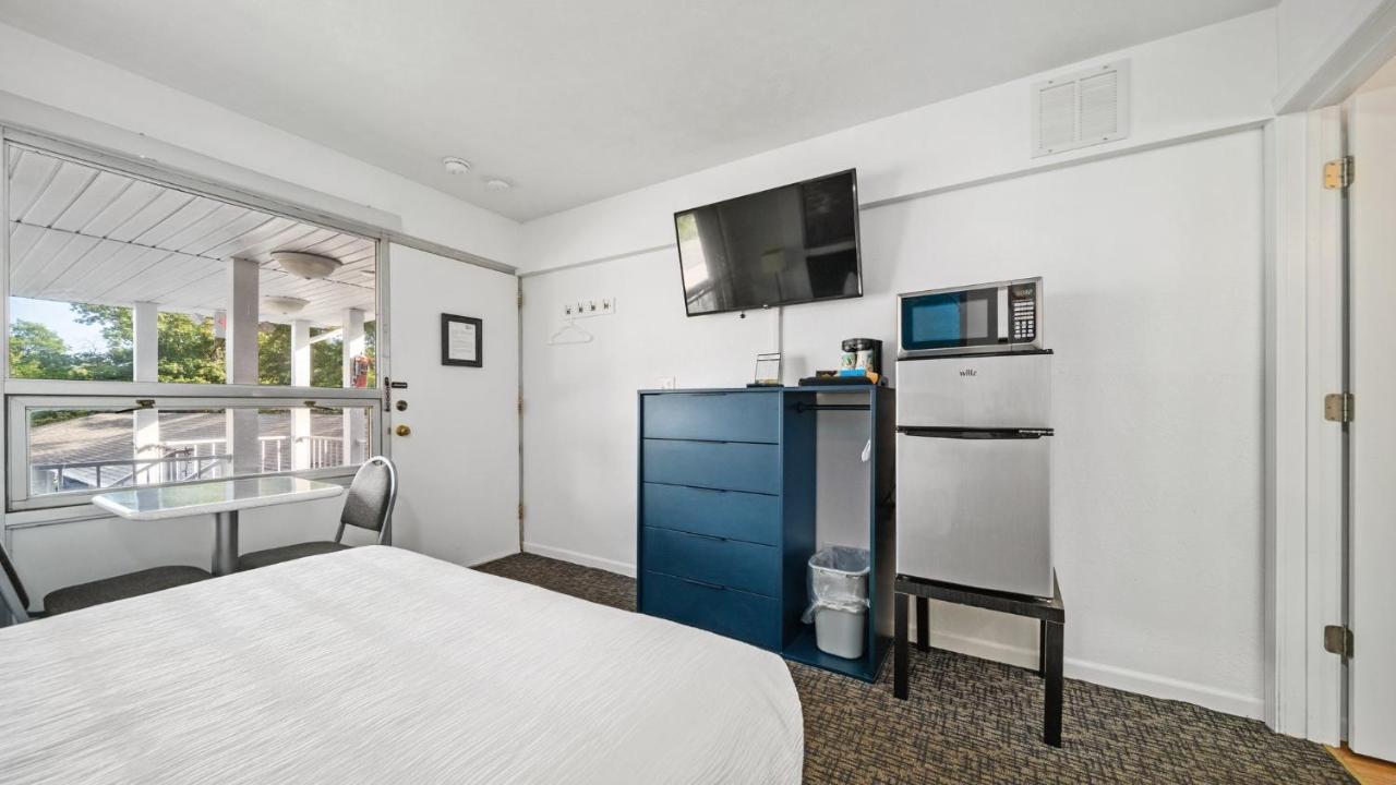Grand Traverse Motel Traverse City Ngoại thất bức ảnh