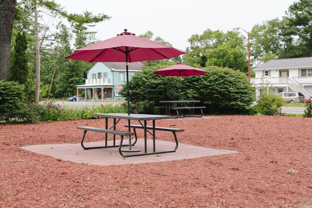 Grand Traverse Motel Traverse City Ngoại thất bức ảnh