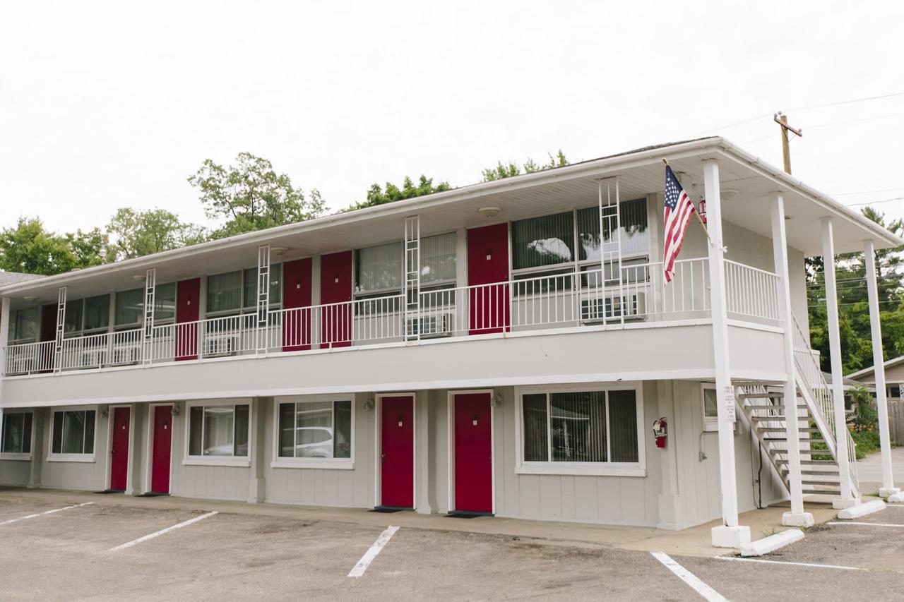Grand Traverse Motel Traverse City Ngoại thất bức ảnh
