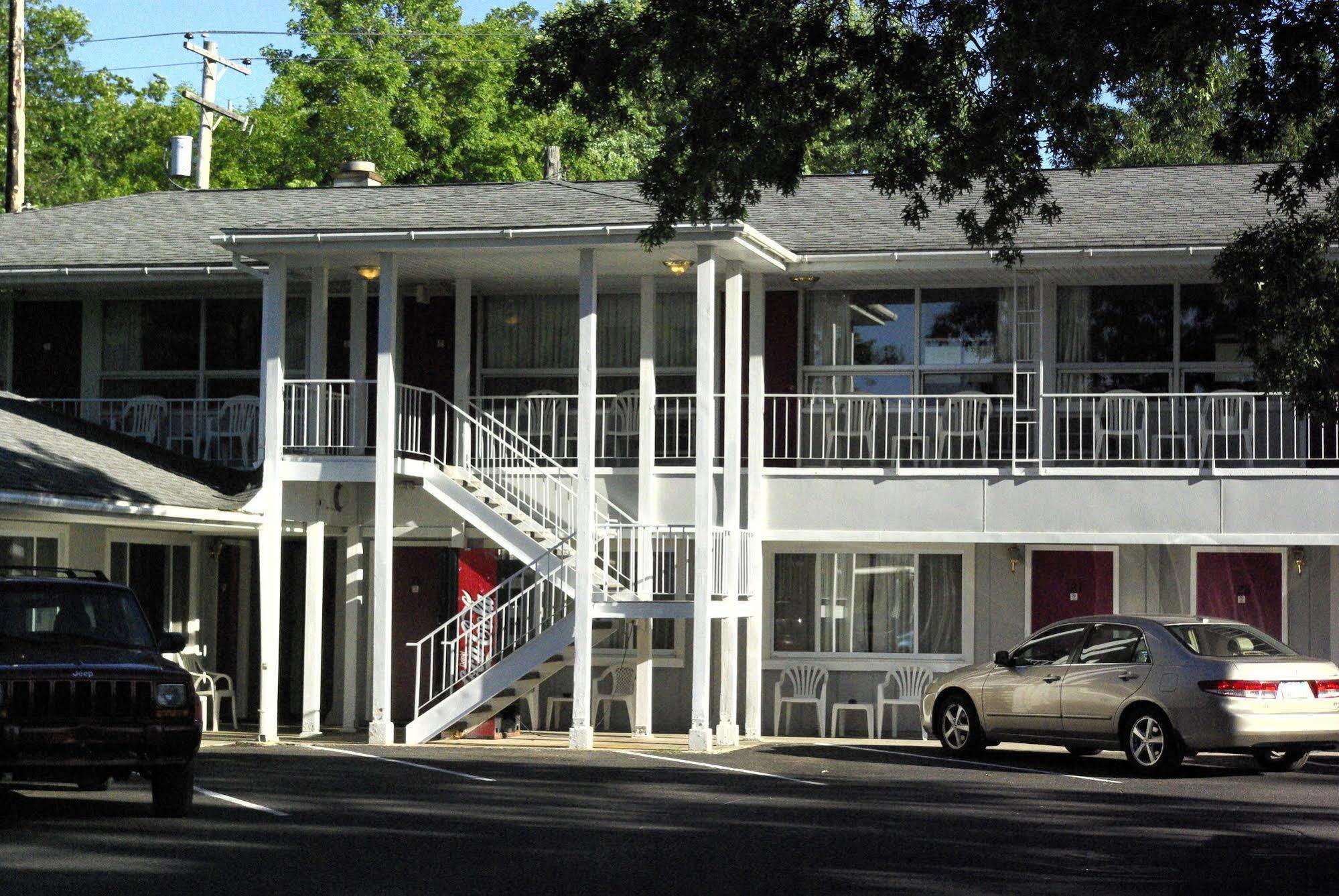 Grand Traverse Motel Traverse City Ngoại thất bức ảnh
